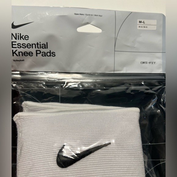 New Nike white volleyball knee pads - Picture 2 of 4